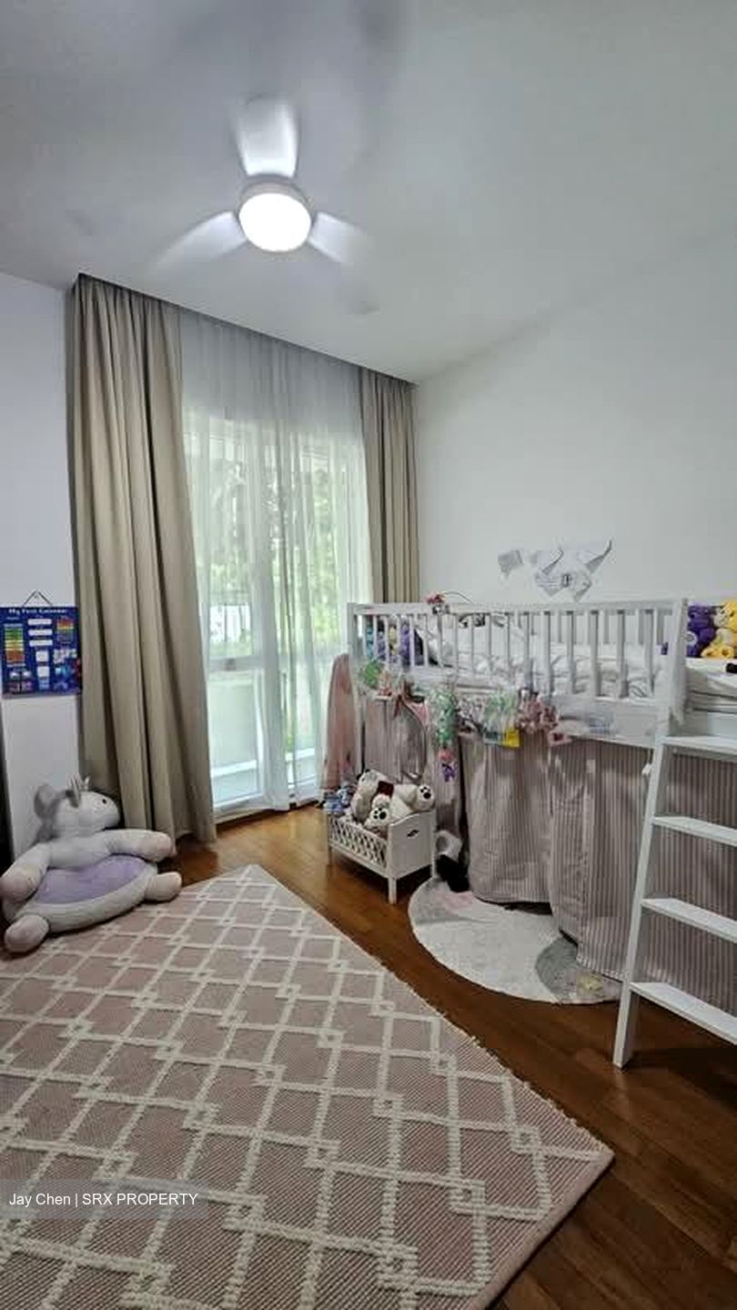 Upper Serangoon Road (D19), Terrace #581876461